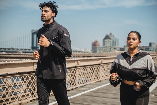 How To Use a Sauna Suit to Cut Weight