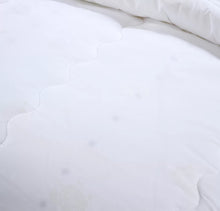 Load image into Gallery viewer, HealthyLine Tourmaline Energy Comforter Duvet Silk